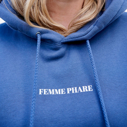 Julie Bélanger portant le hoodie femme phare